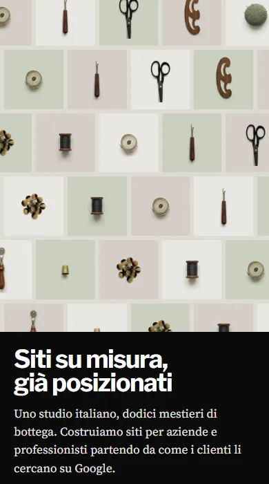 Schermata della bozza B sul telefono: il muro di attrezzi in alto e sotto il pannello nero con il titolo e la frase che presenta lo studio